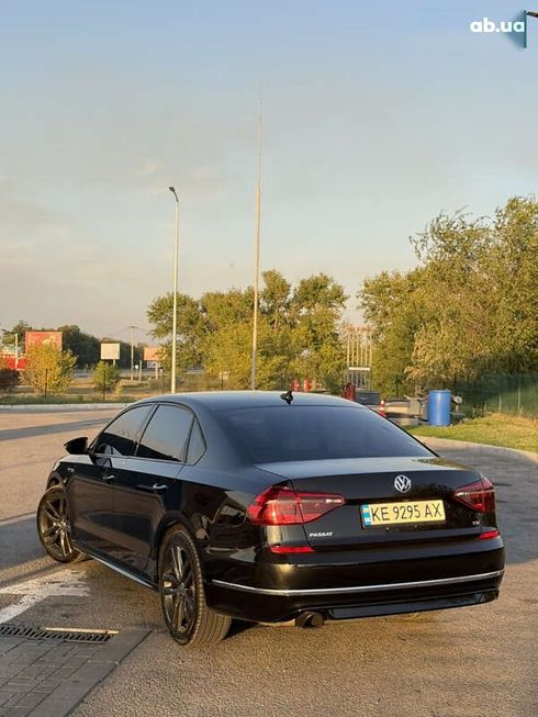 Volkswagen Passat 2018 - фото 5