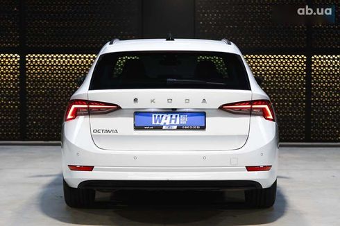 Skoda Octavia 2020 - фото 11