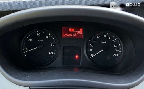 Renault Trafic 2012 - фото 13