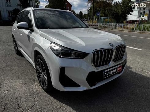 BMW X1 2024 белый - фото 3