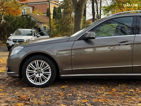 Mercedes-Benz E-Класс 2011 серый - фото 31