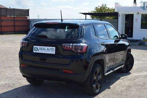 Jeep Compass 2017 - фото 3