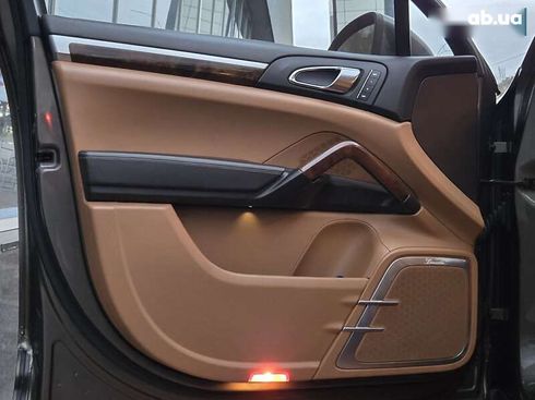 Porsche Cayenne 2011 - фото 16