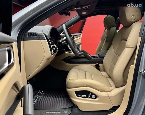Porsche Cayenne 2020 - фото 26