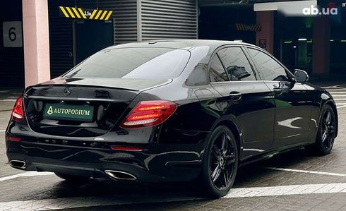 Mercedes-Benz E-Класс 2019 - фото 11
