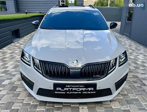 Skoda Octavia 2020 - фото 14