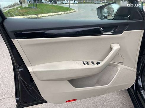 Skoda Superb 2016 - фото 20