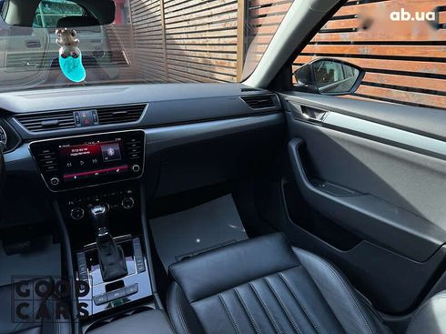Skoda Superb 2018 - фото 20