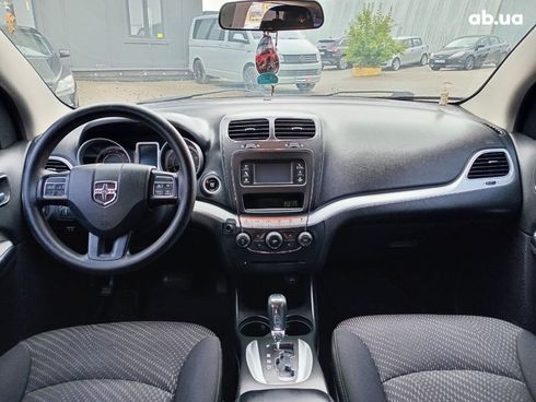 Dodge Journey 2015 серый - фото 4