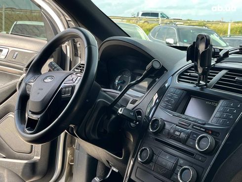 Ford Explorer 2017 серый - фото 48
