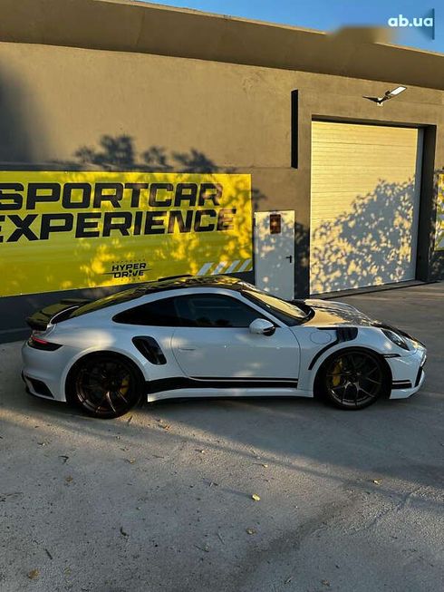 Porsche 911 2020 - фото 9