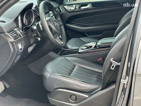 Mercedes-Benz GLS-Класс 2017 серый - фото 10