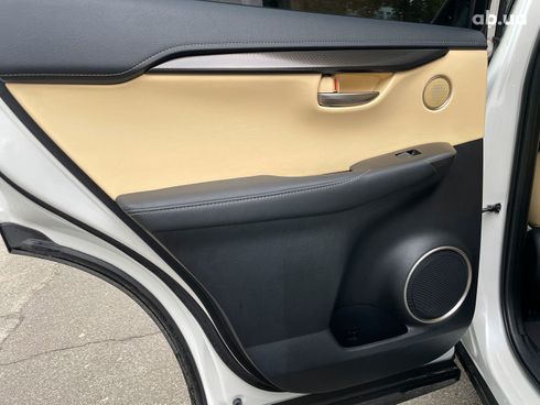 Lexus NX 2016 белый - фото 17
