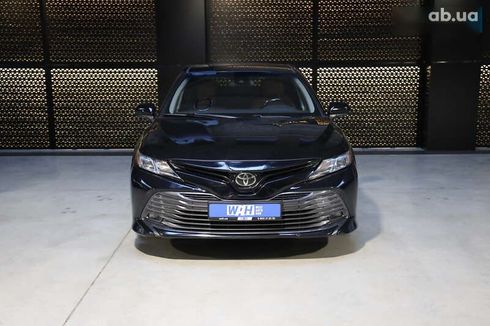 Toyota Camry 2017 - фото 2