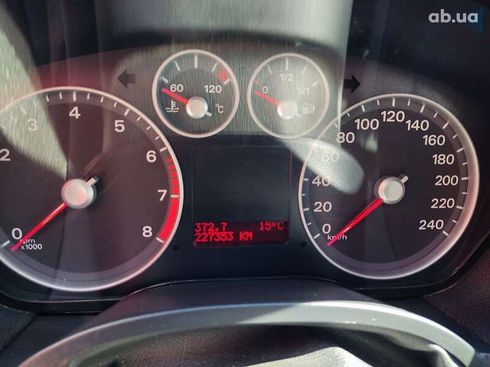 Ford Focus 2007 - фото 17