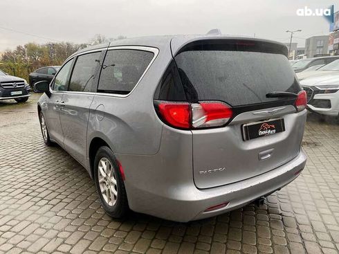 Chrysler Pacifica 2016 - фото 5