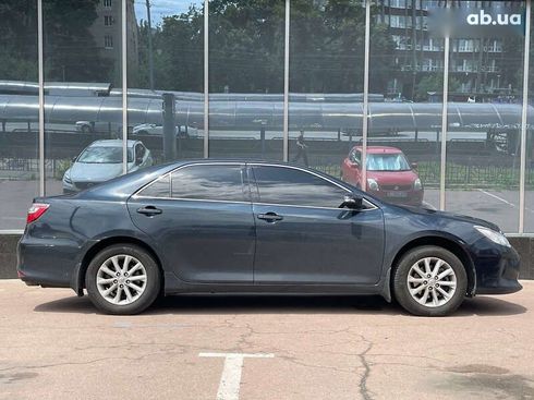 Toyota Camry 2015 - фото 7