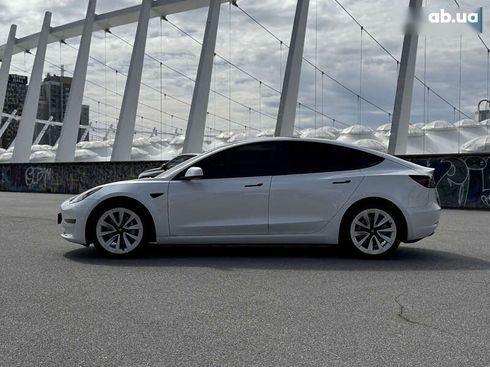 Tesla Model 3 2022 - фото 3