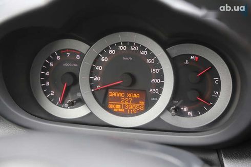 Toyota RAV4 2006 - фото 17