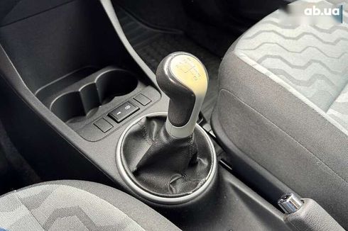 Skoda Fabia 2008 - фото 22