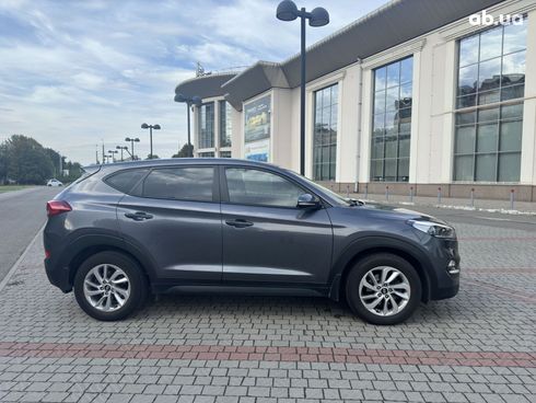 Hyundai Tucson 2017 серый - фото 2