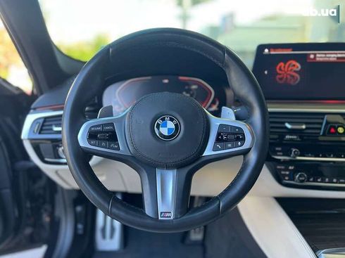 BMW 5 серия 2021 - фото 24