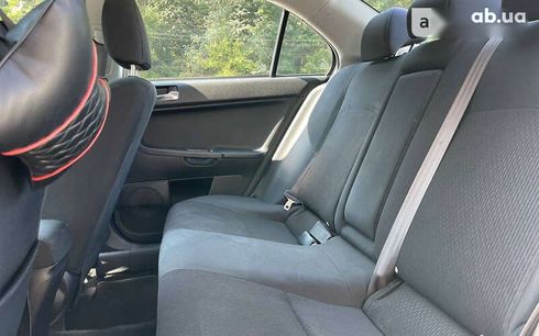 Mitsubishi Lancer 2016 - фото 23