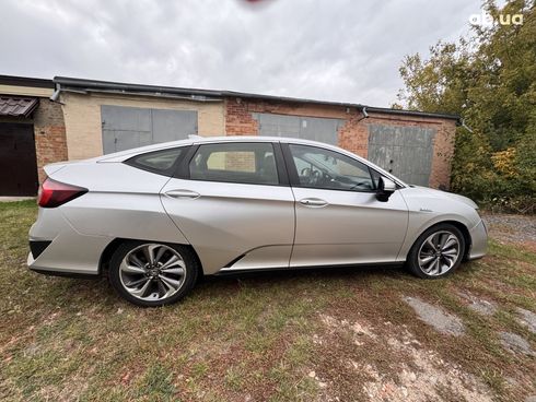 Honda Clarity Plug-In Hybrid 2017 серебристый - фото 6