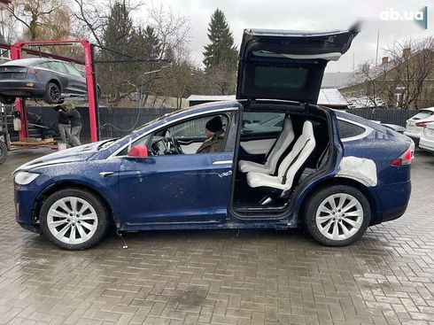 Tesla Model X 2017 - фото 3