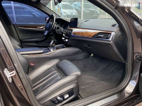 BMW 5 серия 2018 - фото 21