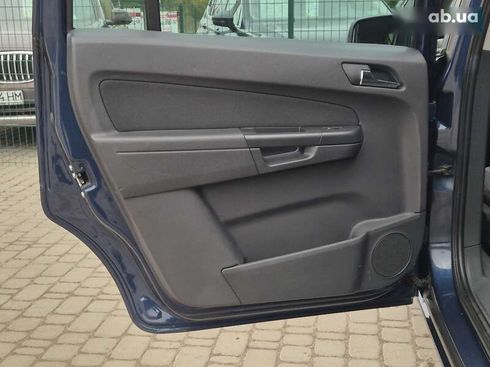 Opel Zafira 2011 - фото 26