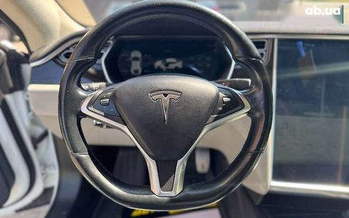 Tesla Model S 2015 - фото 12