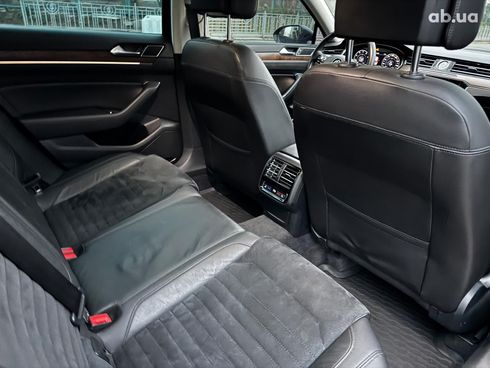 Volkswagen Passat 2018 серый - фото 44