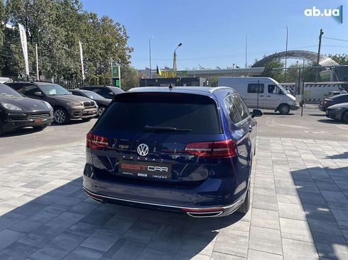 Volkswagen Passat 2018 - фото 18