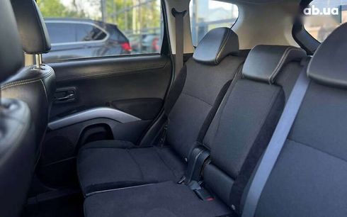 Mitsubishi Outlander 2010 - фото 23