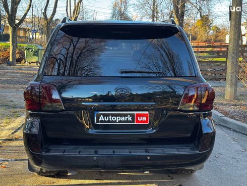 Toyota Land Cruiser 2012 черный - фото 7