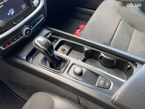 Volvo V60 2019 - фото 17