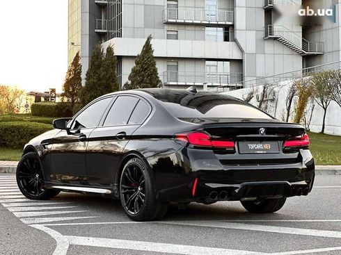 BMW M5 2022 - фото 9