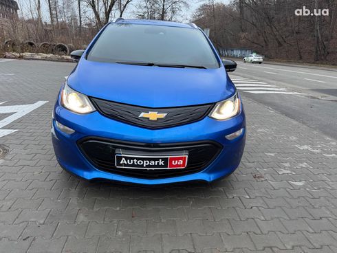 Chevrolet Bolt 2021 синий - фото 2