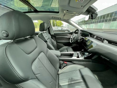 Audi E-Tron 2022 черный - фото 32