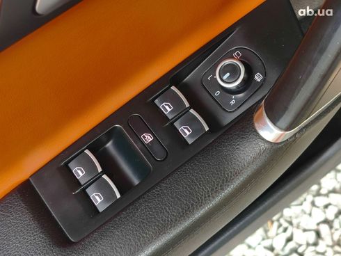 Volkswagen Passat Variant 2013 бежевый - фото 13