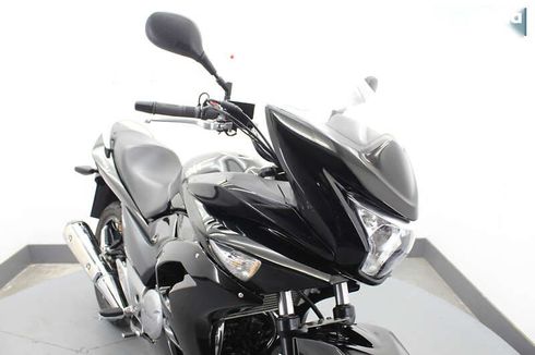 Suzuki GSR 2016 - фото 9