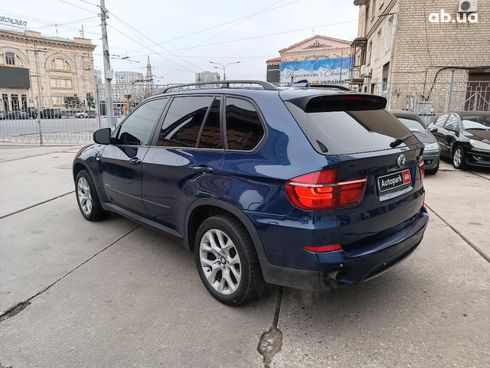 BMW X5 2011 синий - фото 4