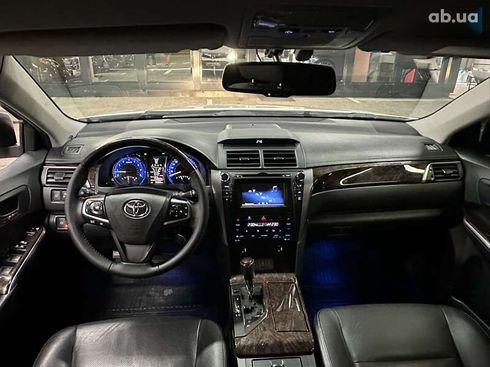 Toyota Camry 2015 - фото 28