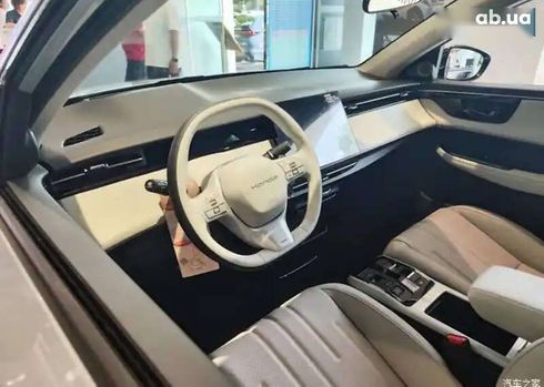 Honda e:NP2 2024 - фото 9