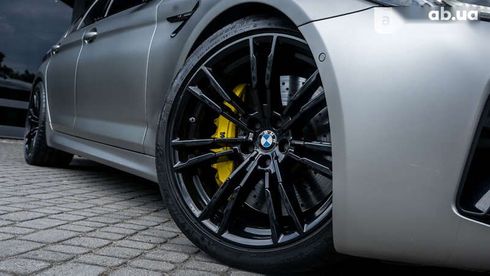 BMW M5 2018 - фото 11