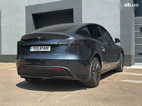 Tesla Model Y 2024 - фото 10