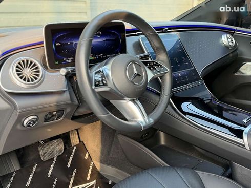 Mercedes-Benz EQE-Класс 2022 - фото 24
