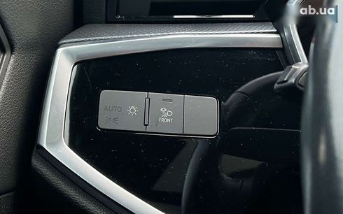 Audi Q3 2020 - фото 20