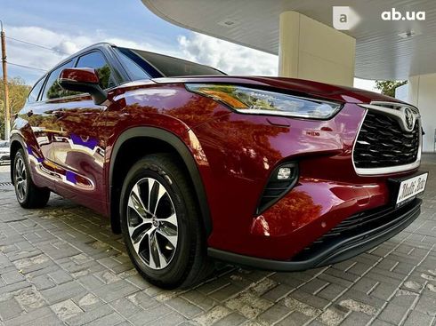 Toyota Highlander 2022 - фото 12